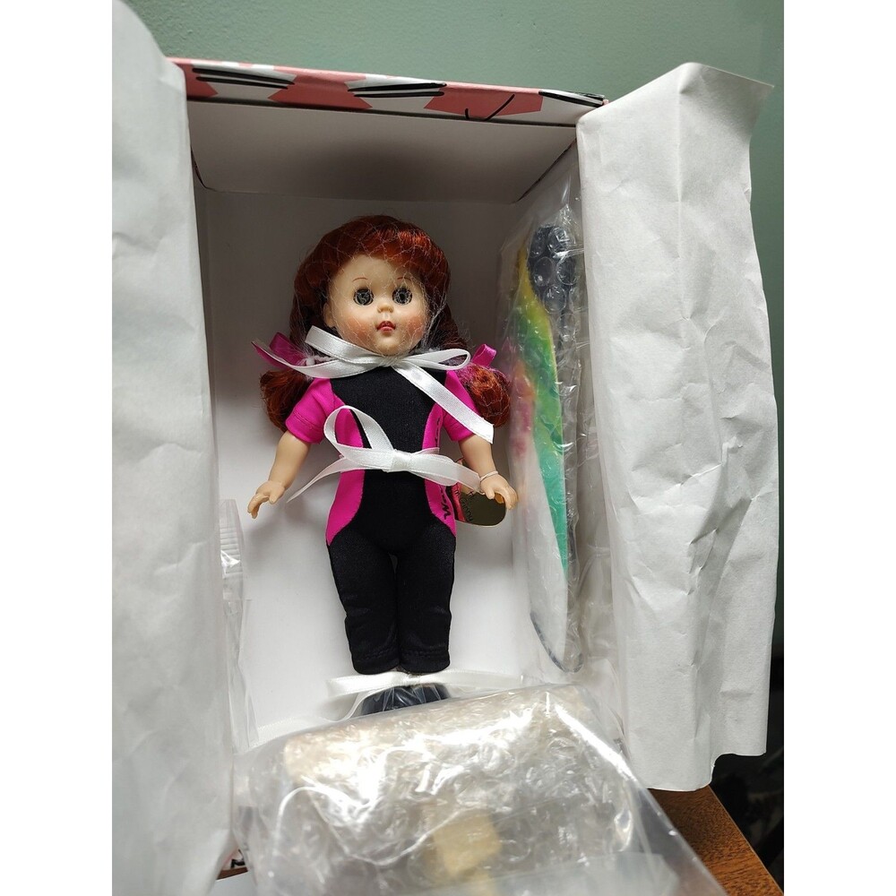 Vintage Vogue The Wave Rider Modern Ginny Doll 2007 #9821552 NRFB 8" Tall